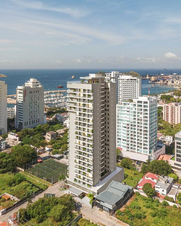 Portada de Bahia Marina