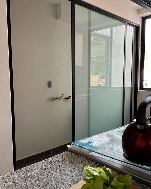 Portada de Eje Central 321