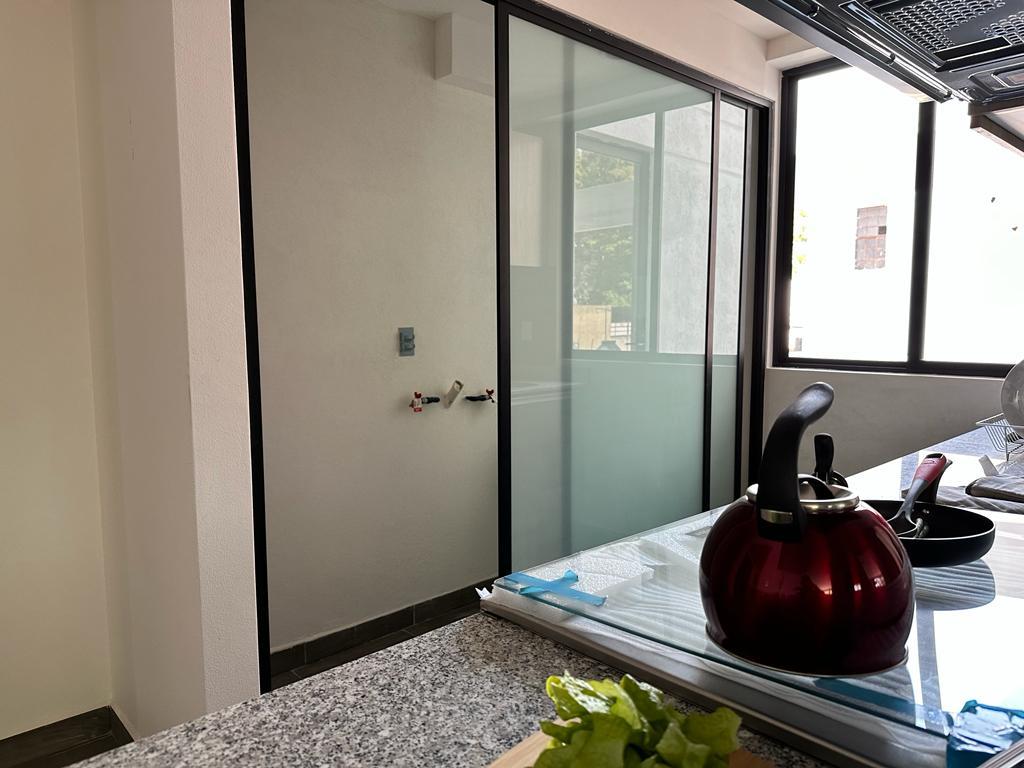 Portada de Eje Central 321