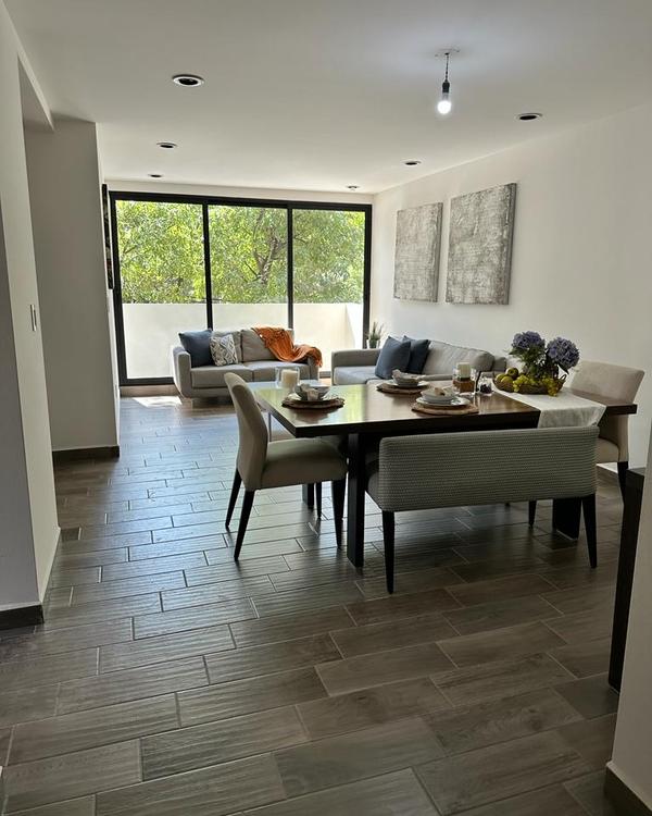 Portada de Eje Central 321