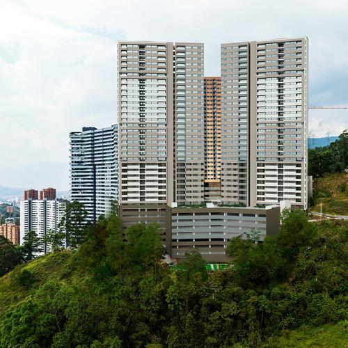 Portada de Tierra Grata Country Life