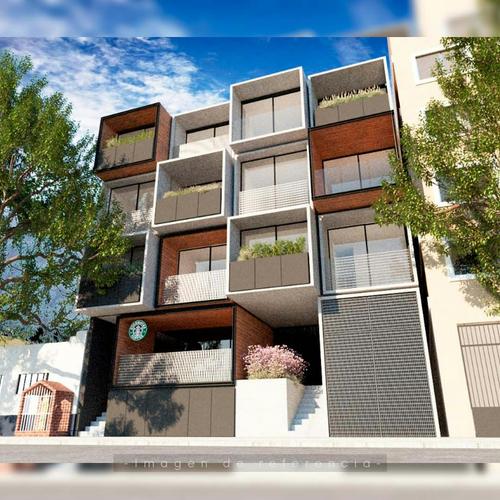 Portada de Lago Mayor 82