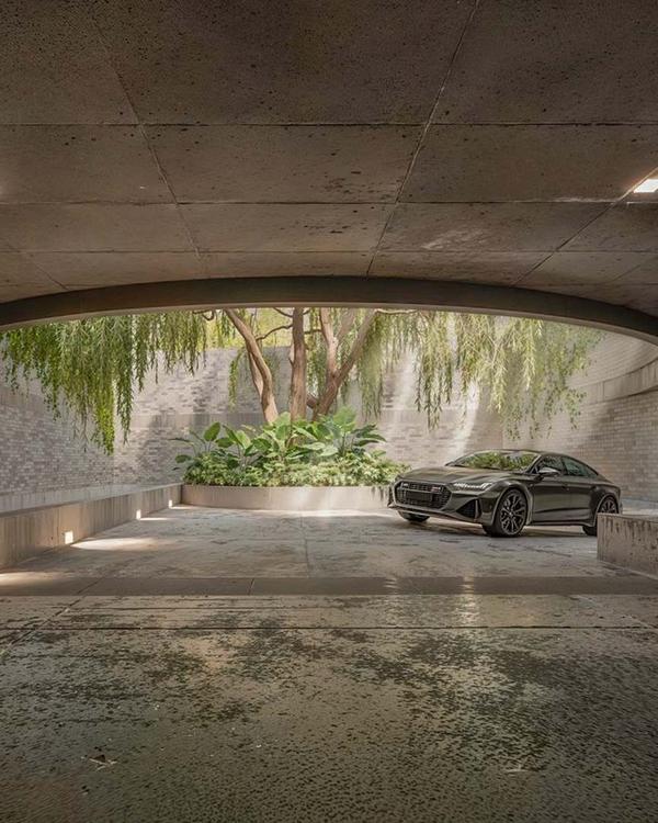 Portada de 613 Living