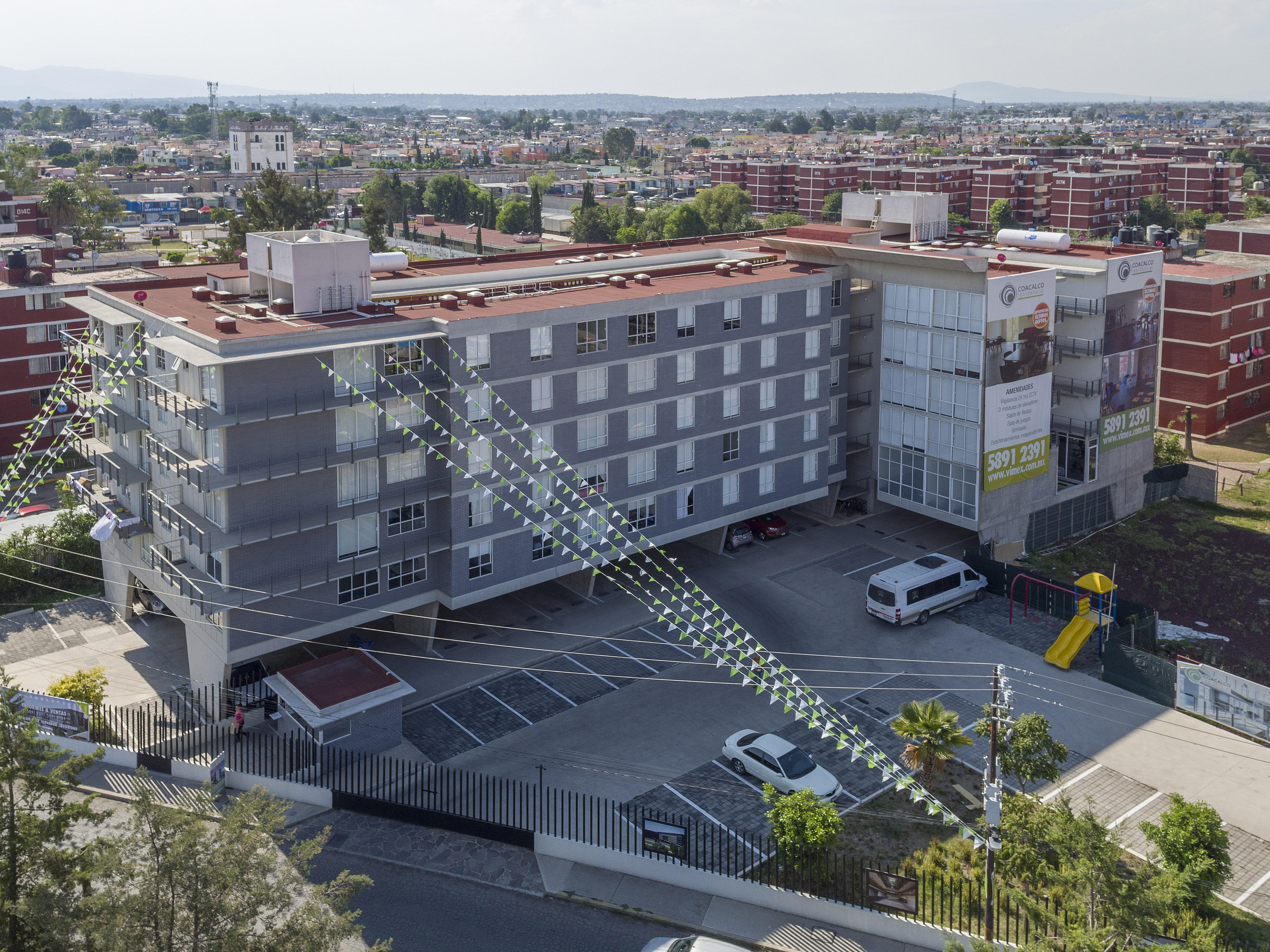 Portada de Vibe Coacalco