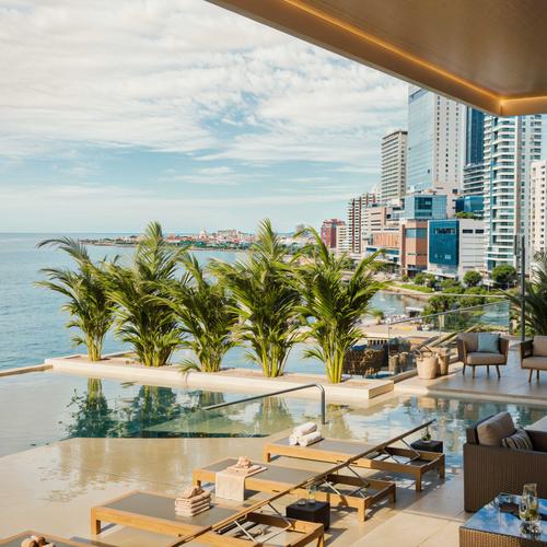 Portada de Amalfi Tower